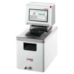 Julabo MAGIO MX-BC6 Heating Circulator, 6L, white bath with steel top, lid and touchscreen control head