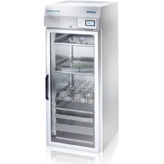 HettCube 600 R Refrigerated Incubator, tall cabinet with glass door showing wire shelves and flasks inside