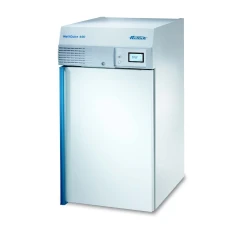 HettCube 400 Incubator, white upright cabinet with single door and touchscreen display, white background