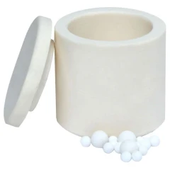 Alumina Ceramic Grinding Jar with Lid, white cylindrical jar with lid and white grinding balls